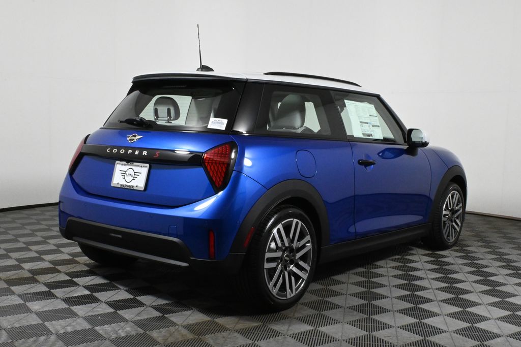 2025 MINI Cooper S 7