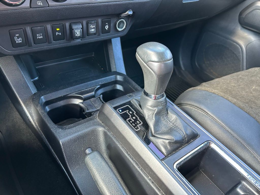 Thumbnail: 2019 Toyota Tacoma - 28