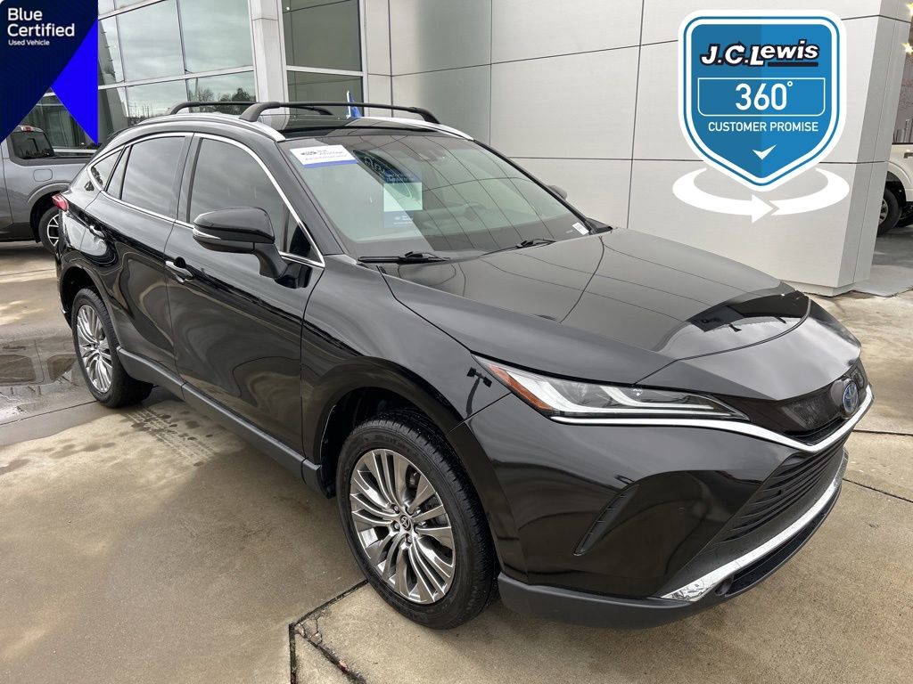 2022 Toyota Venza XLE