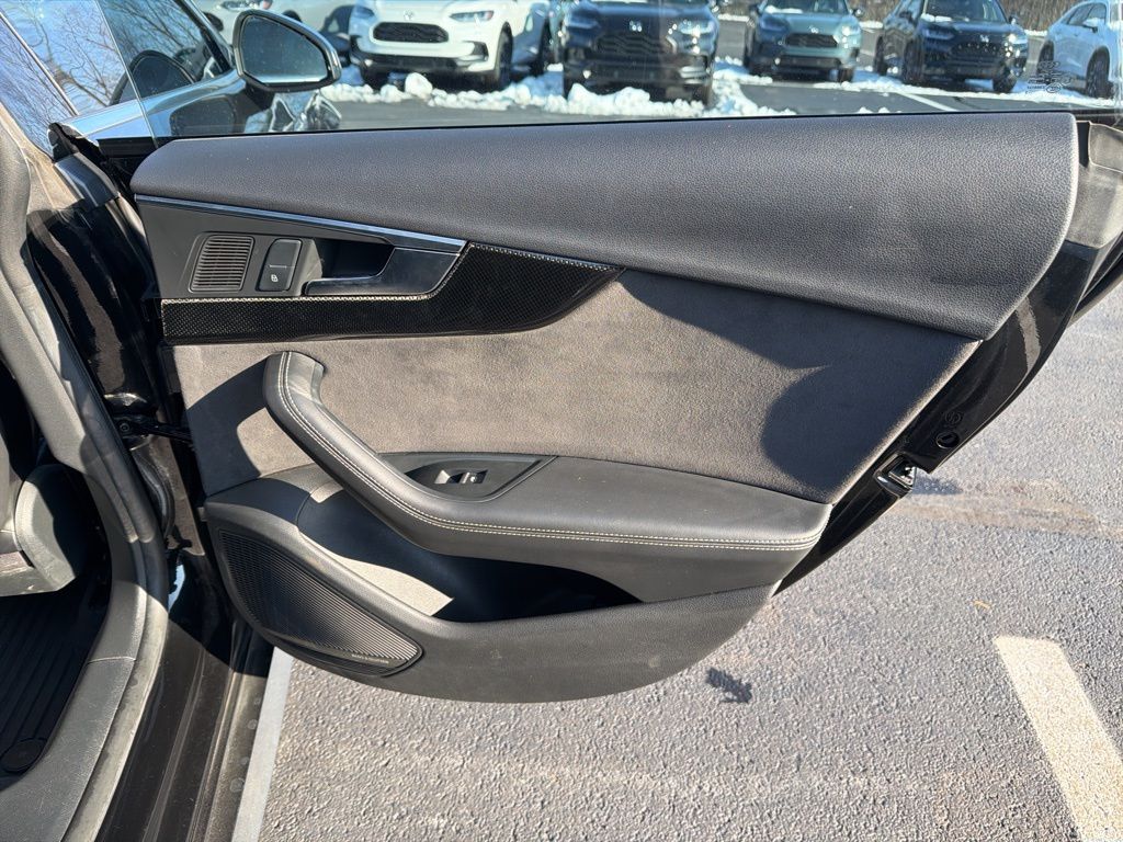 Thumbnail: 2018 Audi S5 - 25