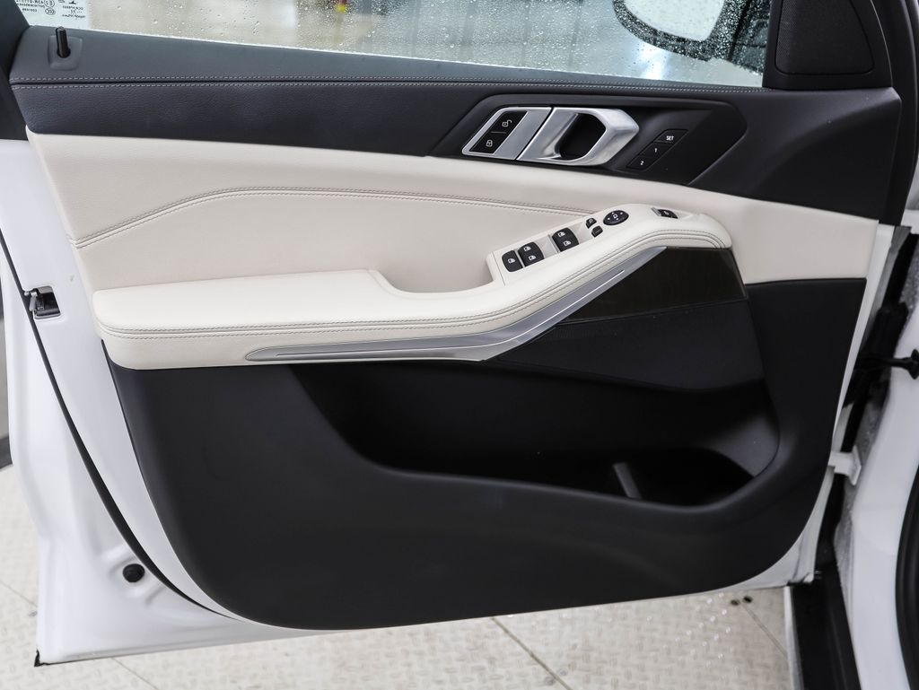 2022 BMW X5 xDrive40i 9