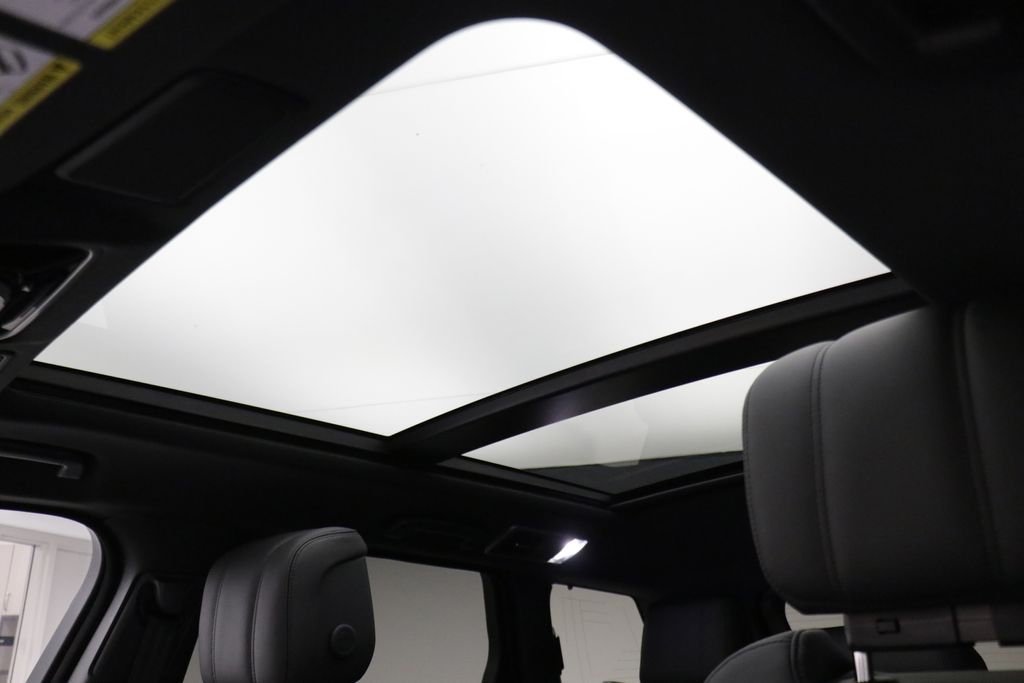 Thumbnail: 2020 Land Rover Range Rover Sport - 19