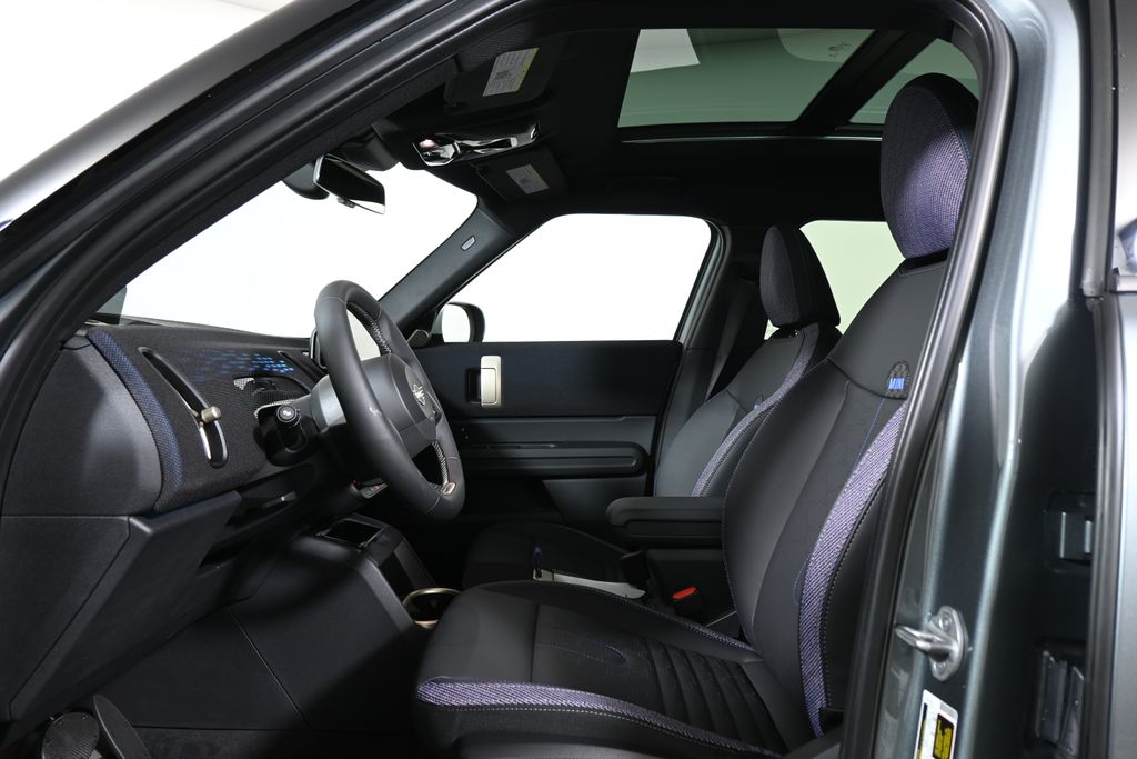 Thumbnail: 2025 MINI Cooper Countryman - 3