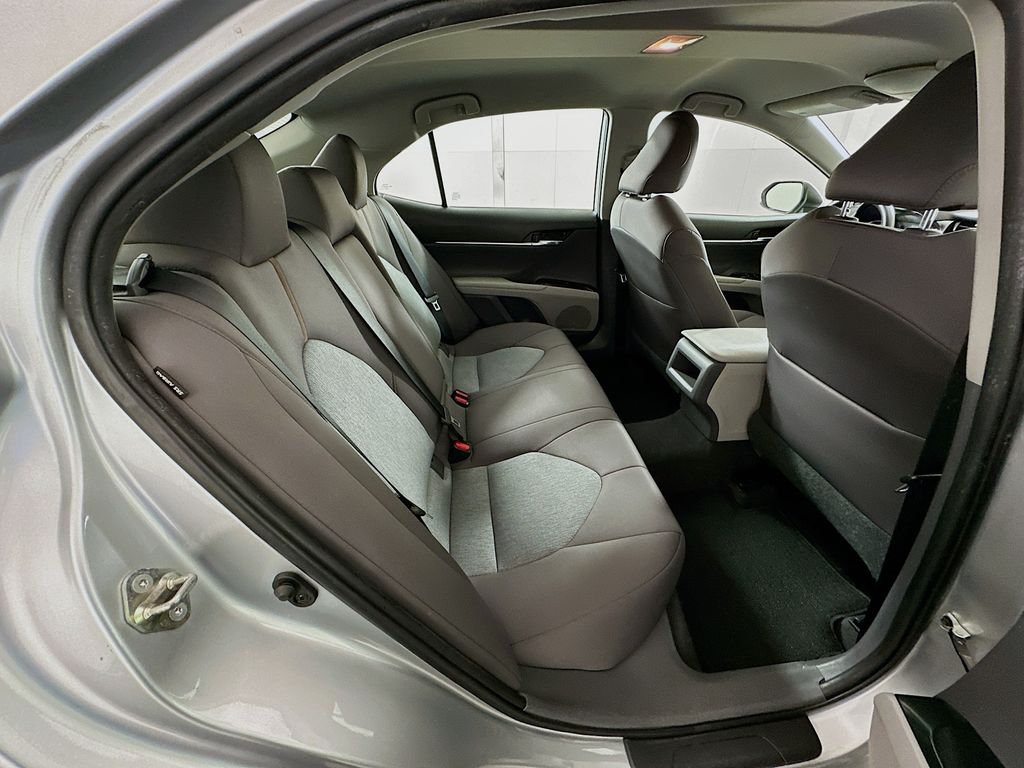 Thumbnail: 2019 Toyota Camry - 25