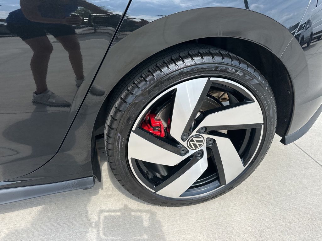 2024 Deep Black Pearl Volkswagen Golf GTI 2.0T S FWD Hatchback