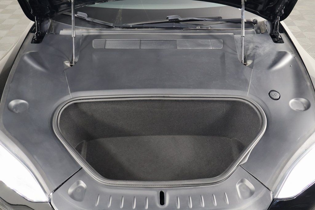 Thumbnail: 2021 Tesla Model S - 15