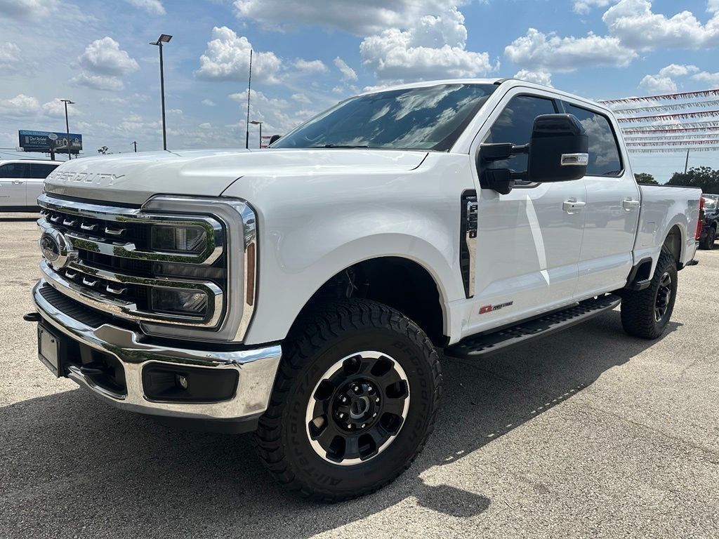 2025 Ford F-250 Super Duty Lariat Crew Cab 4WD