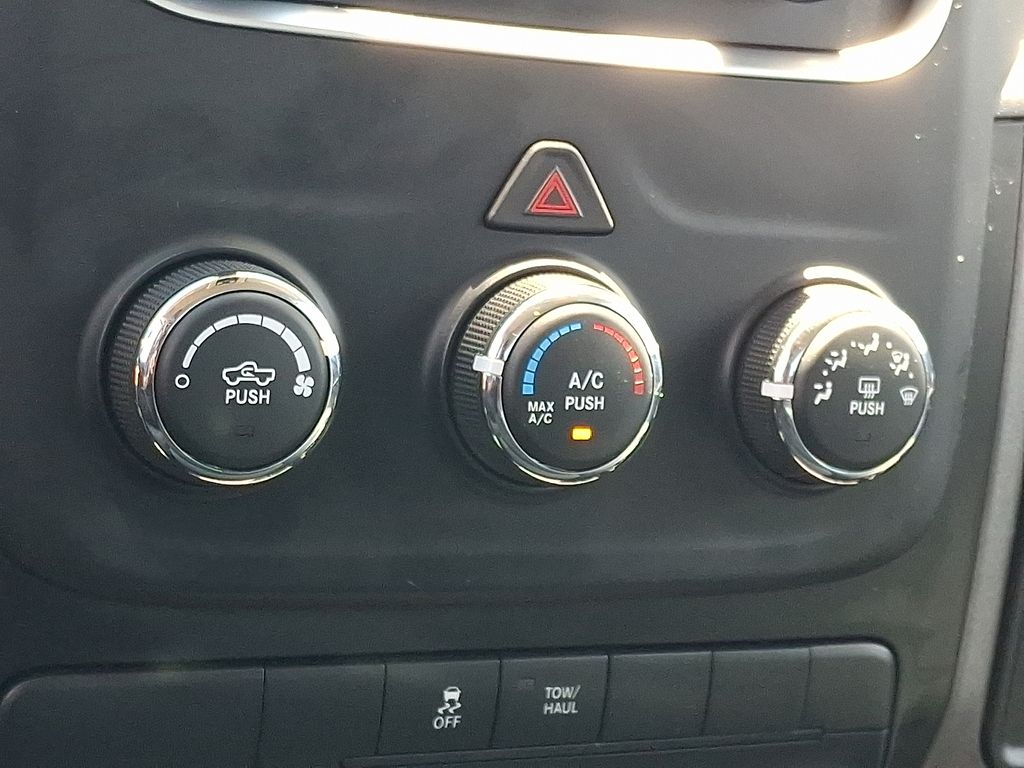 2018 Ram 1500 — photo 17