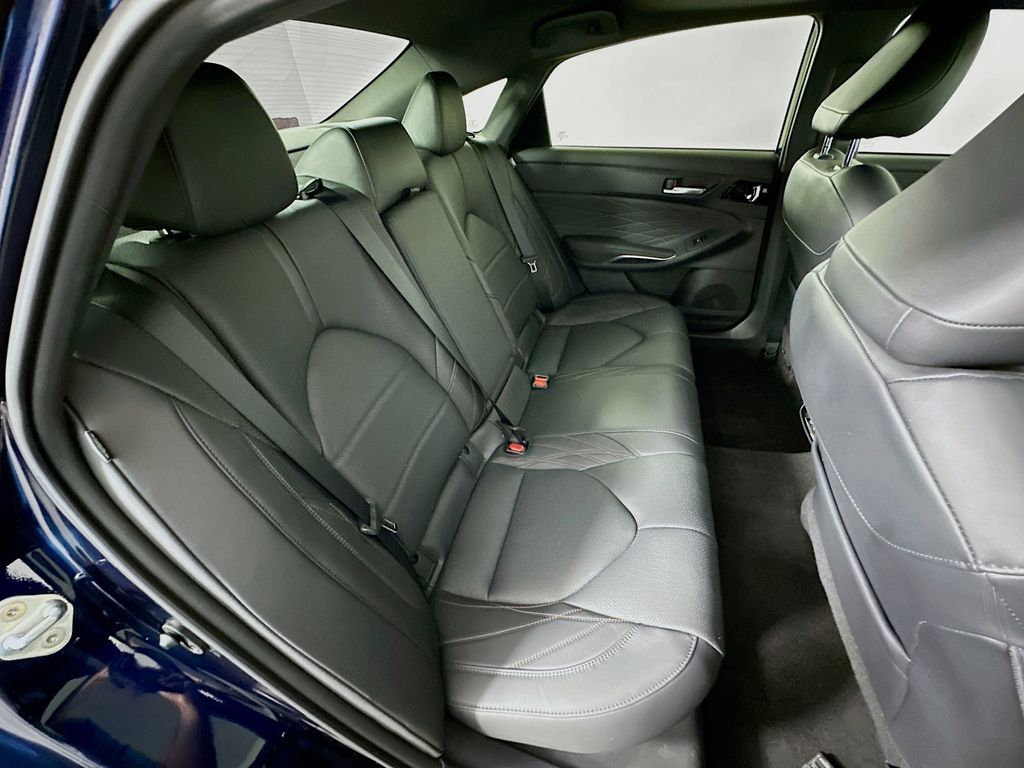 Thumbnail: 2021 Toyota Avalon - 28