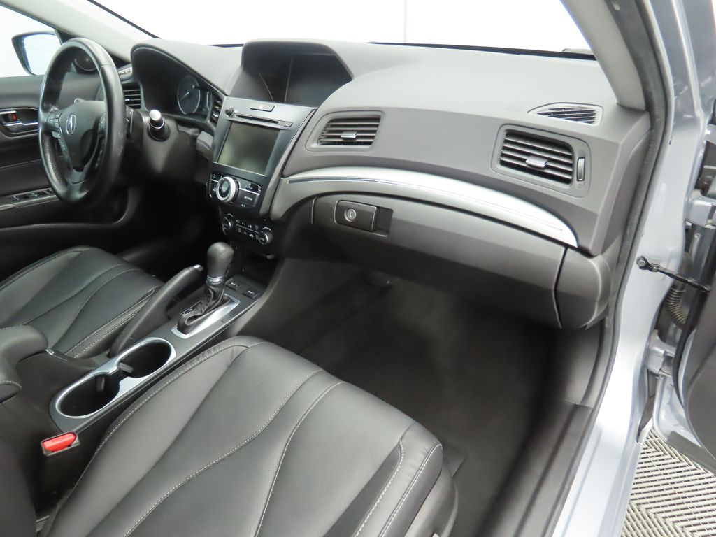 2021 Acura ILX Premium 17