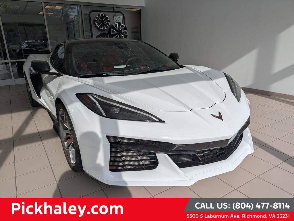 Arctic White 2025 Chevrolet Corvette Z06 3LZ Convertible RWD Convertible Rear-Wheel Drive 8-Speed Dual Clutch