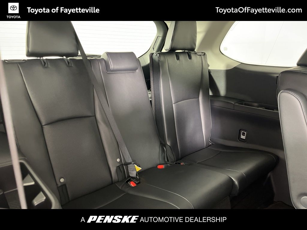 Thumbnail: 2026 Toyota Grand Highlander - 17