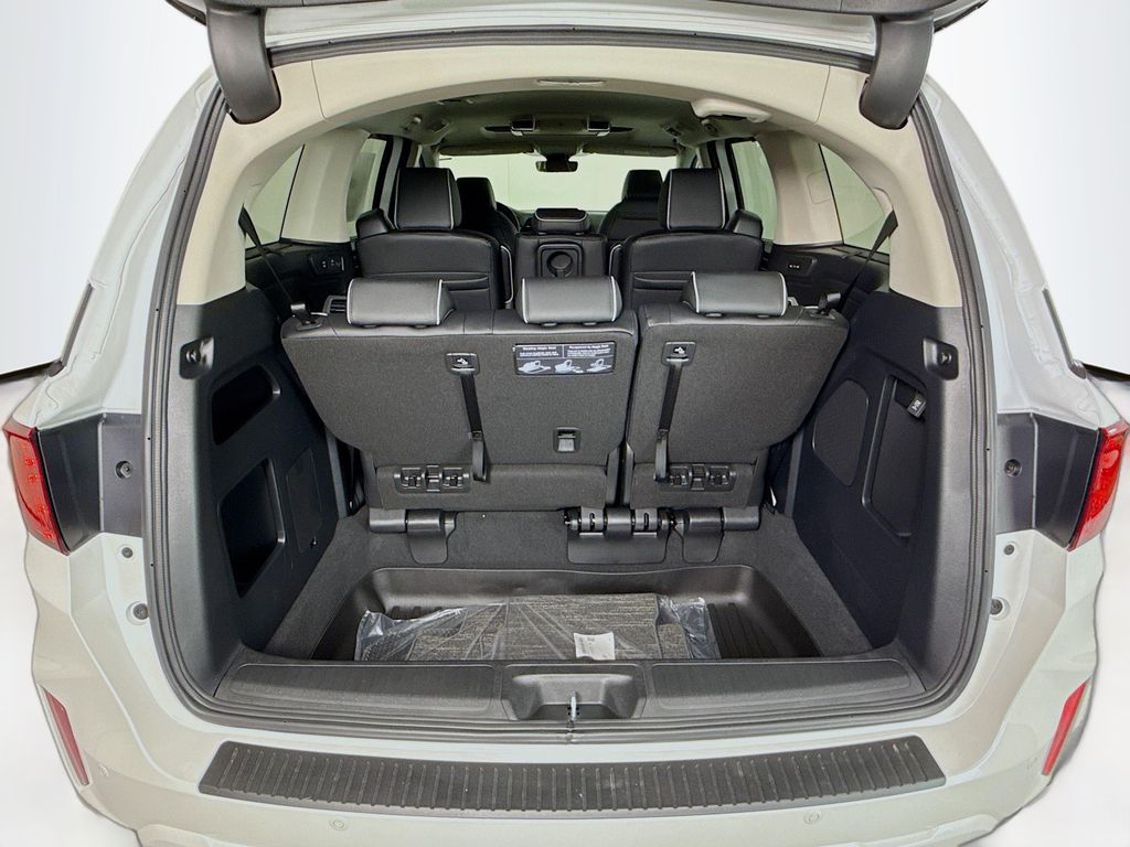 Thumbnail: 2026 Honda Odyssey - 28
