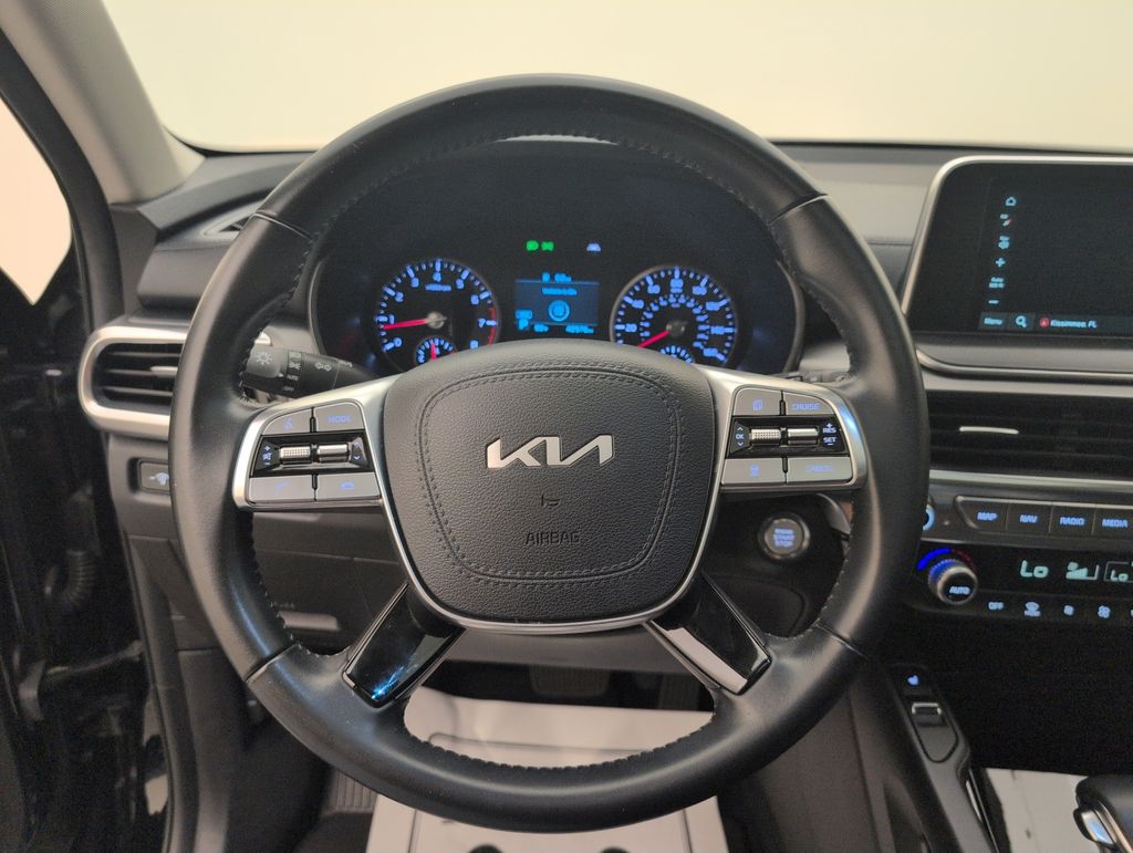 Certified Used 2022 Black Kia S image 37