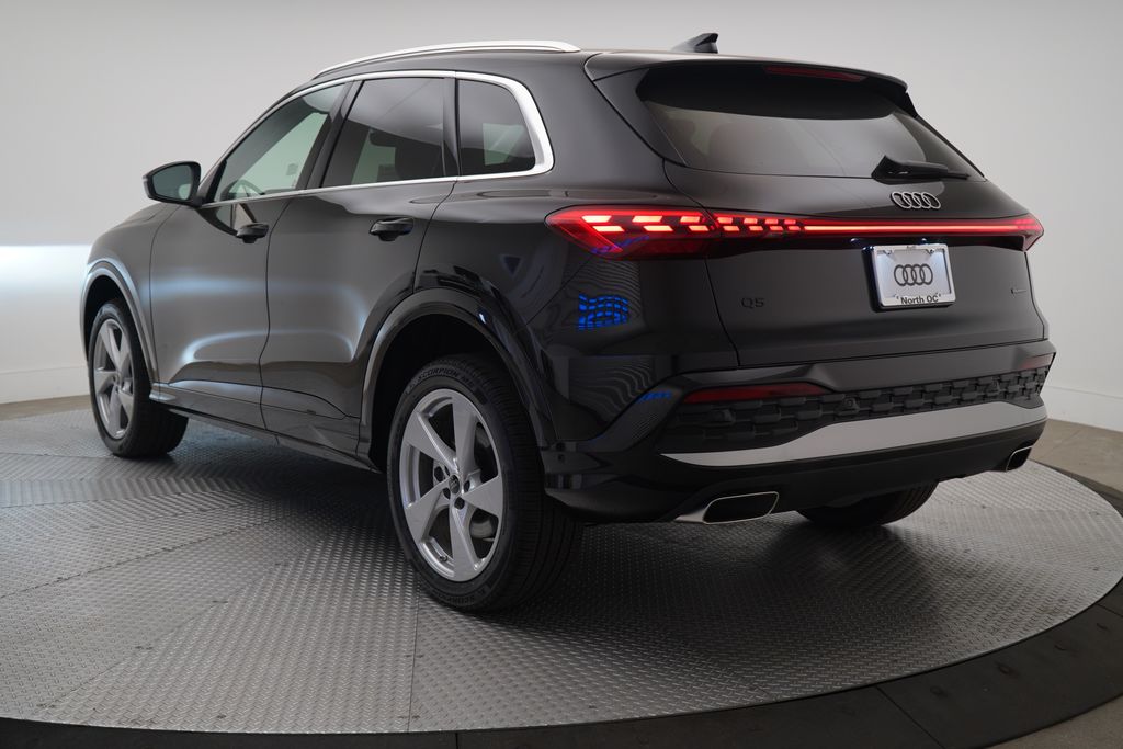 Thumbnail: 2025 Audi Q5 - 3