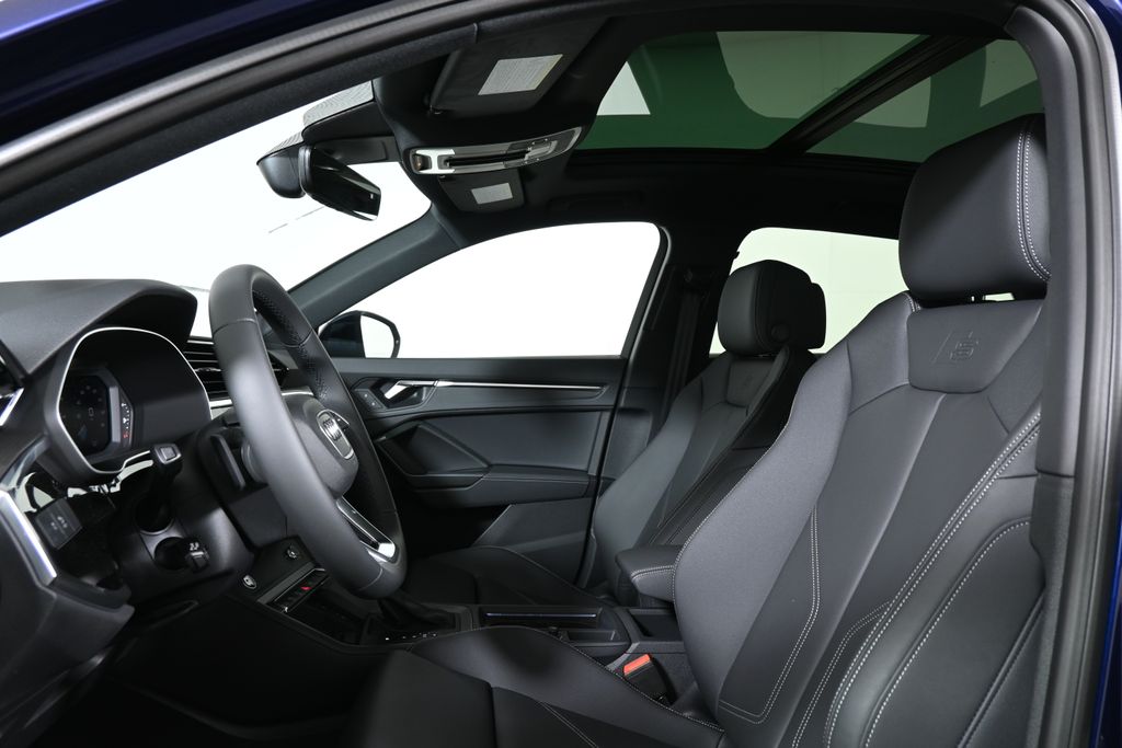 Thumbnail: 2025 Audi Q3 - 13