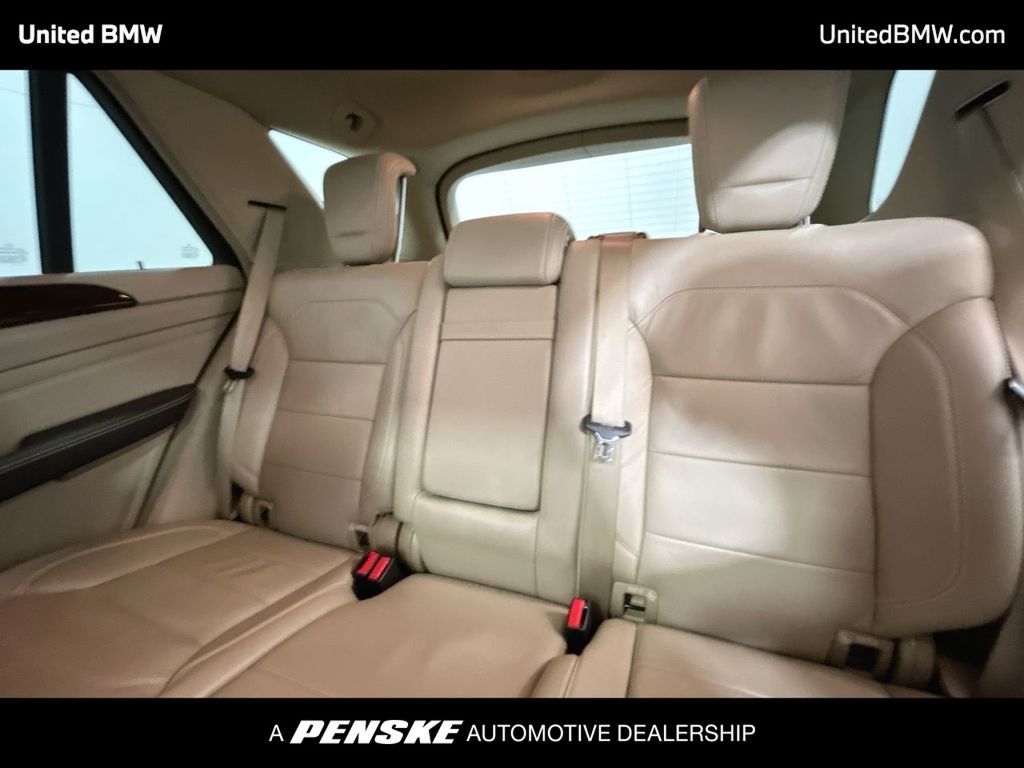 Thumbnail: 2015 Mercedes-Benz M-Class - 21