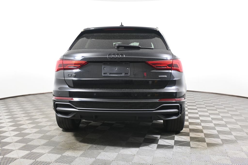 Thumbnail: 2023 Audi Q3 - 6