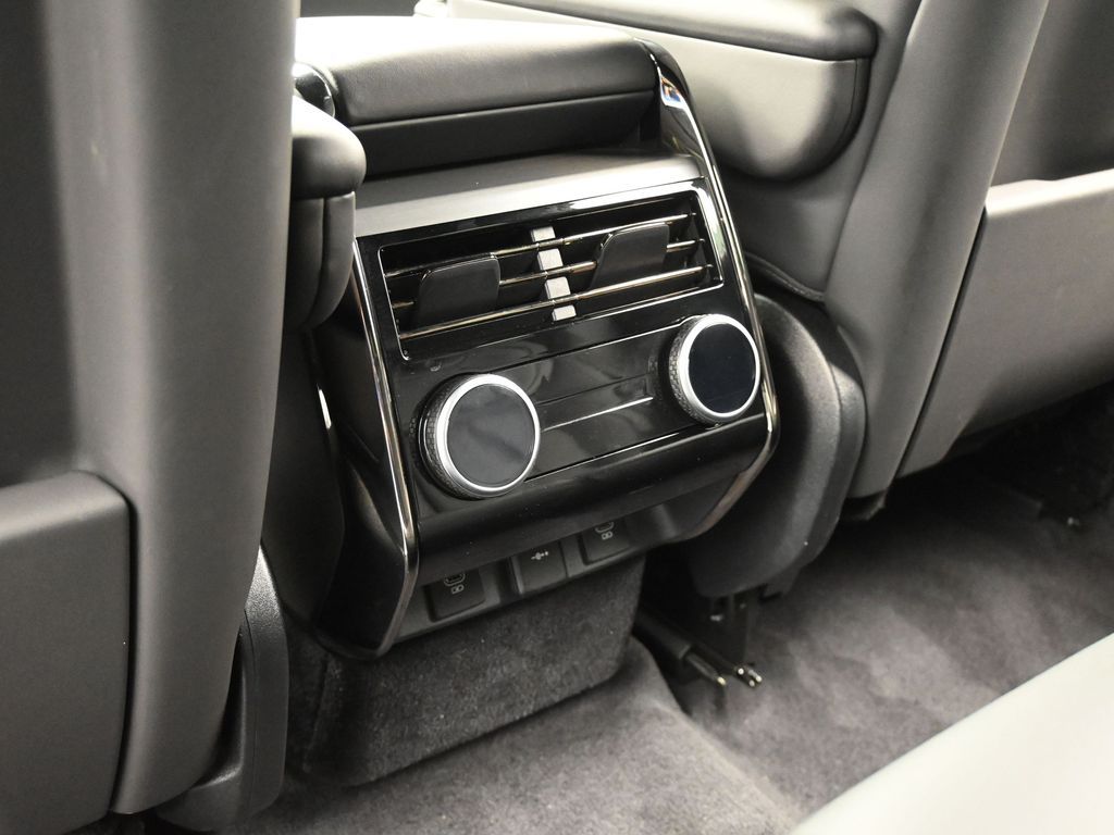 Used 2024 Black Land Rover Dynamic SE image 34
