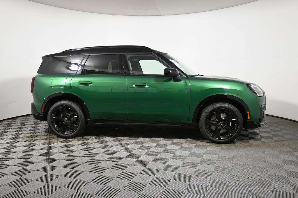 Thumbnail: 2027 MINI Cooper Countryman - 8