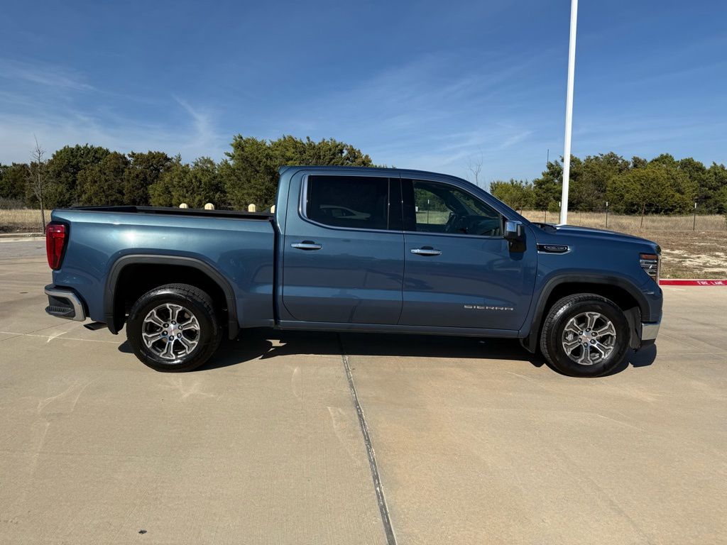 Thumbnail: 2024 GMC Sierra 1500 - 4