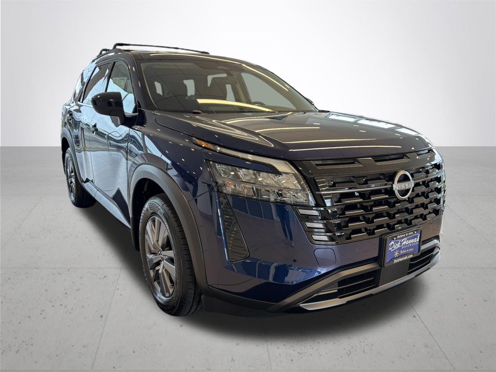 2026 Nissan Pathfinder SV