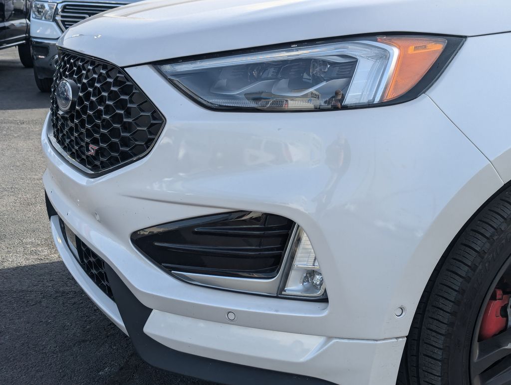 2019 Ford Edge ST 12