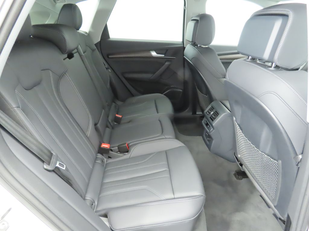 2025 Audi Q5  22