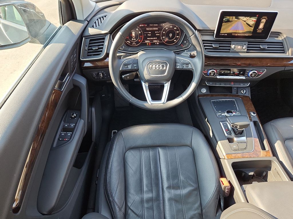 Thumbnail: 2019 Audi Q5 - 11