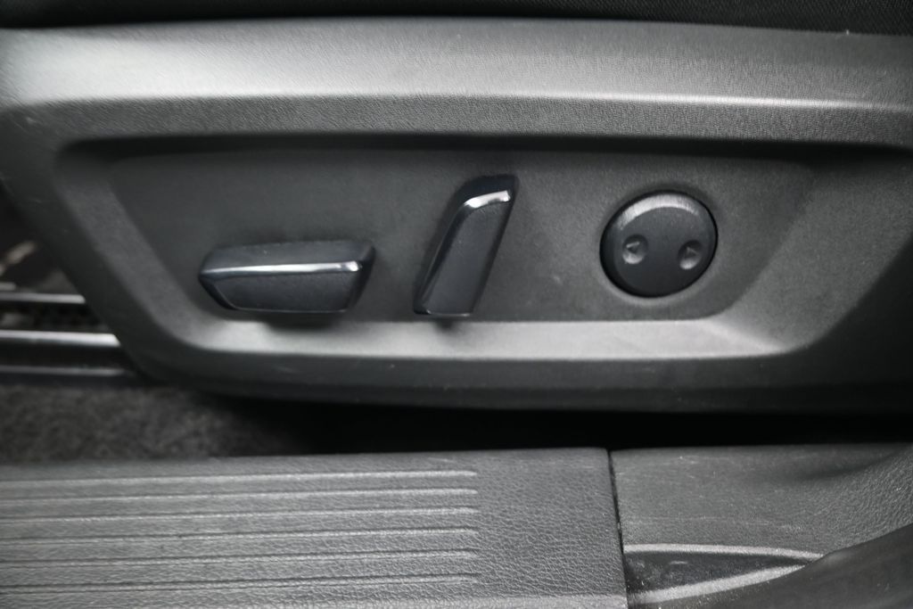Used 2024 Nissan Rogue SUV