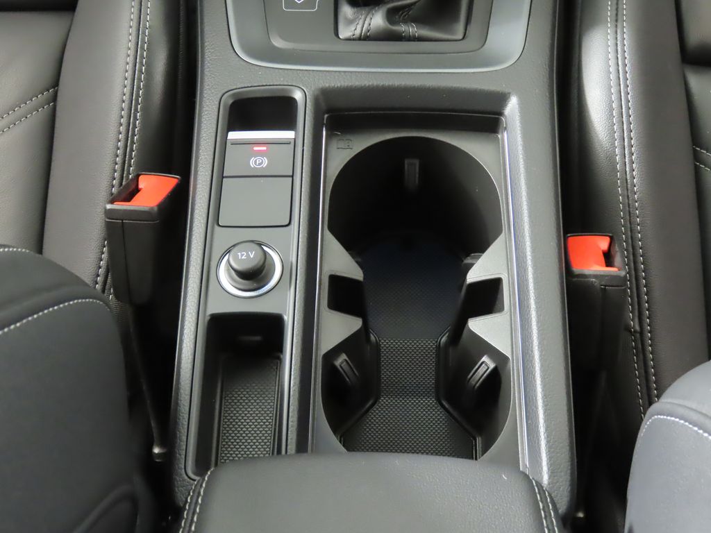 Thumbnail: 2025 Audi Q3 - 25