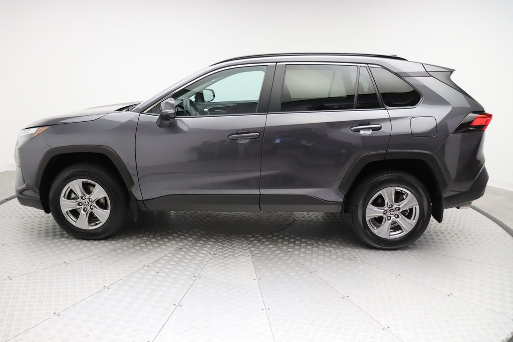 2024 Toyota RAV4 XLE 12