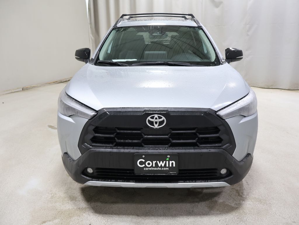 View vehicle photo 2