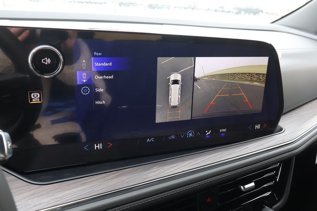 Thumbnail: 2026 Chevrolet Suburban - 26