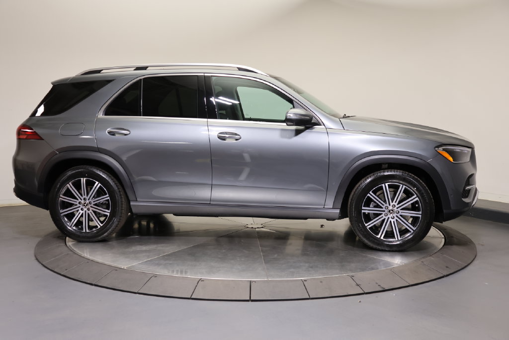 Thumbnail: 2026 Mercedes-Benz GLE - 8