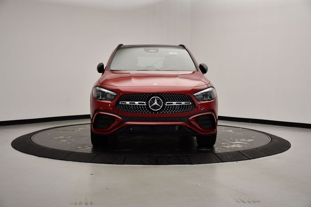 2025 Mercedes-Benz GLA 250 4MATIC 8