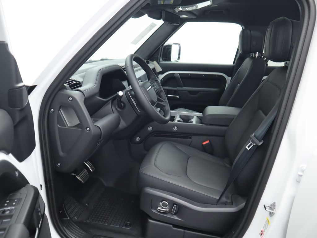 Thumbnail: 2025 Land Rover Defender - 20