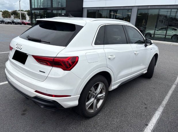 2022 Audi Q3 Premium 45 TFSI S line quattro Tiptronic