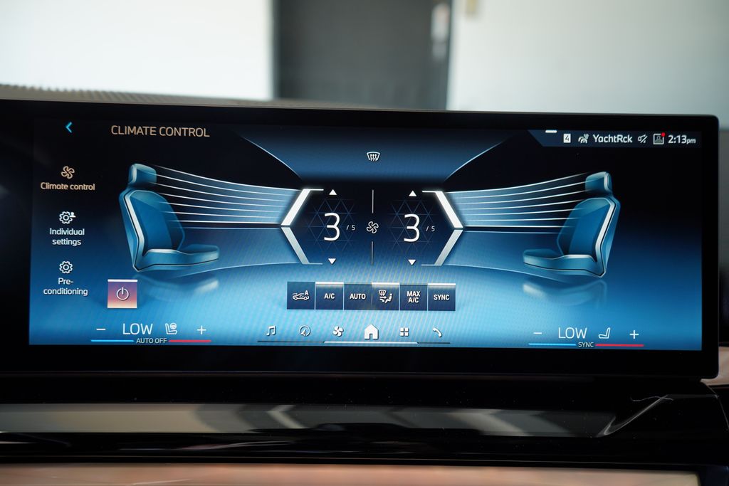 Thumbnail: 2026 BMW i5 - 18