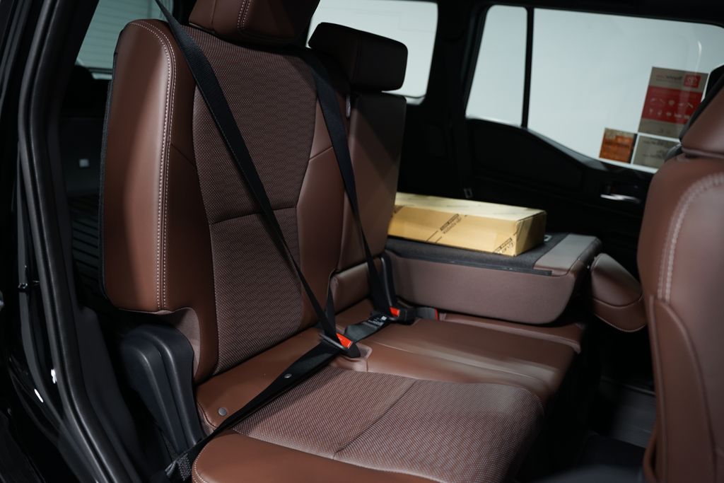 2025 Toyota Land Cruiser  31