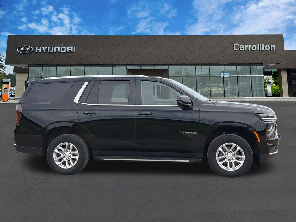 Used 2025 Black Chevrolet LT image 4