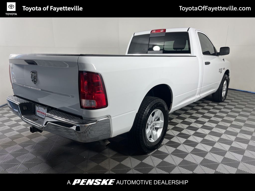 Thumbnail: 2019 RAM 1500 Classic - 8
