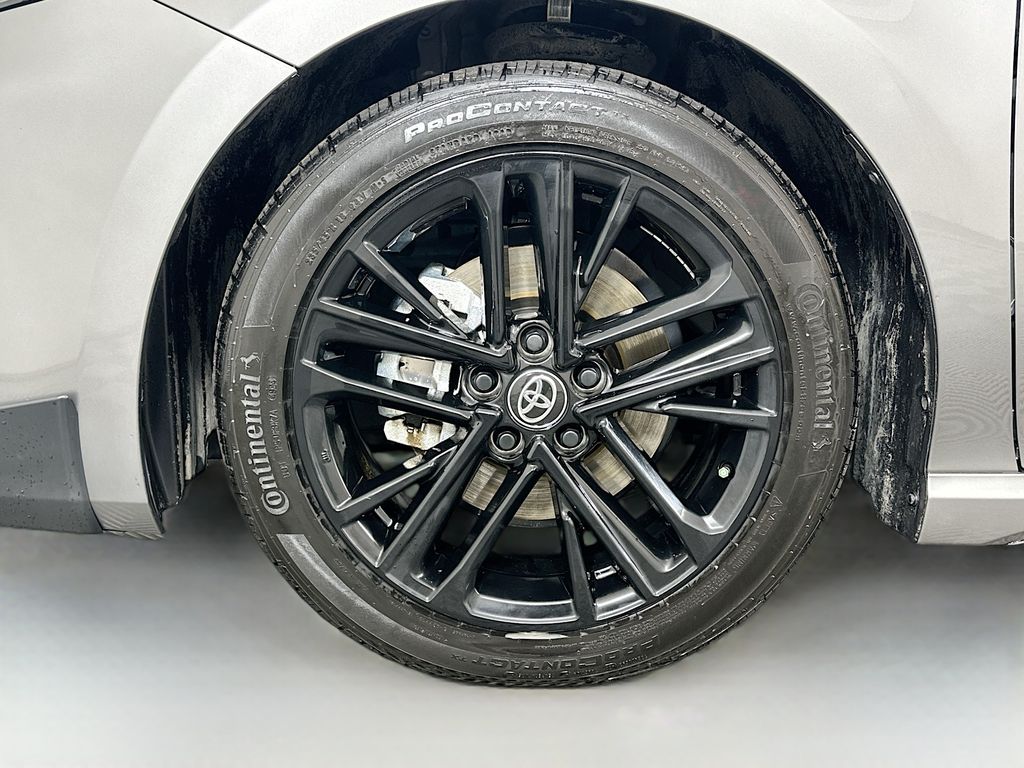 2025 Toyota Camry SE 30