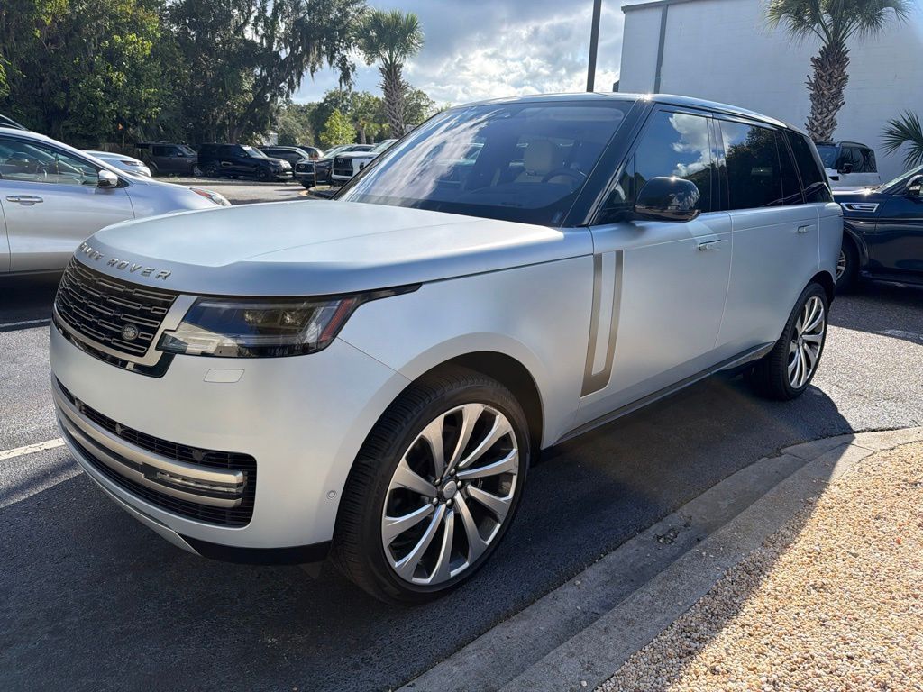 2023 Land Rover Range Rover P530 SE LWB AWD