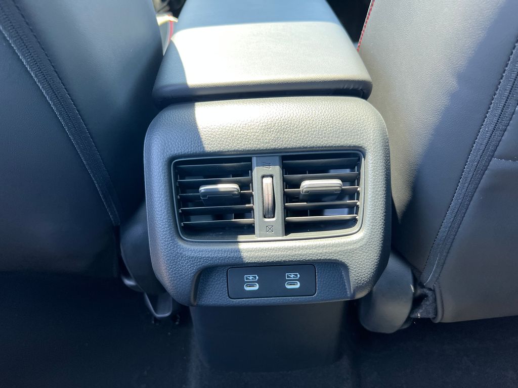 Thumbnail: 2025 Acura ADX - 21