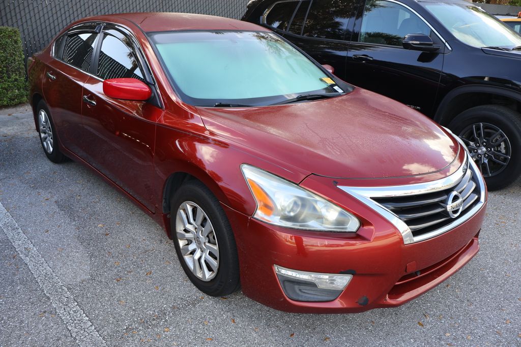 Thumbnail: 2013 Nissan Altima - 6