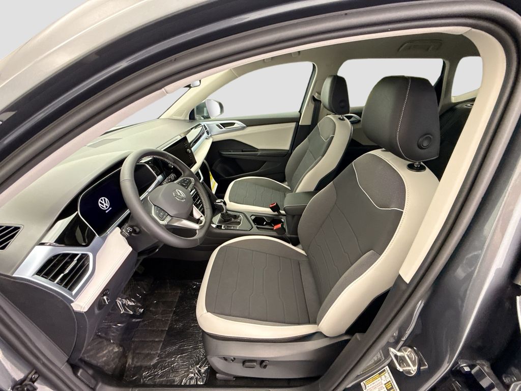 Thumbnail: 2026 Volkswagen Taos - 17