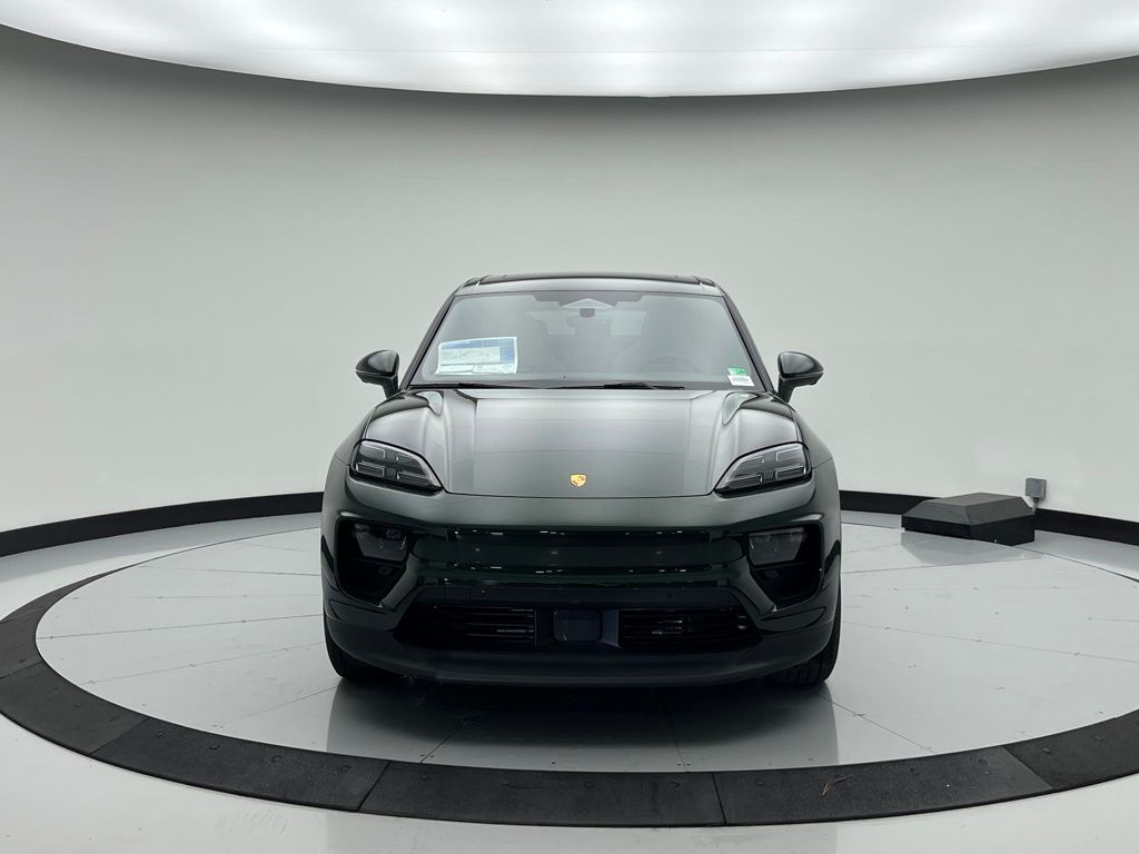 Thumbnail: 2025 Porsche Macan - 6