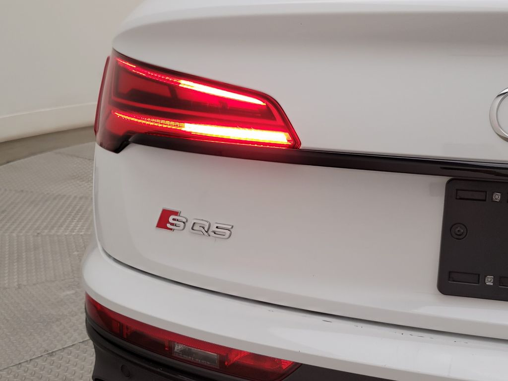 Thumbnail: 2023 Audi SQ5 - 8