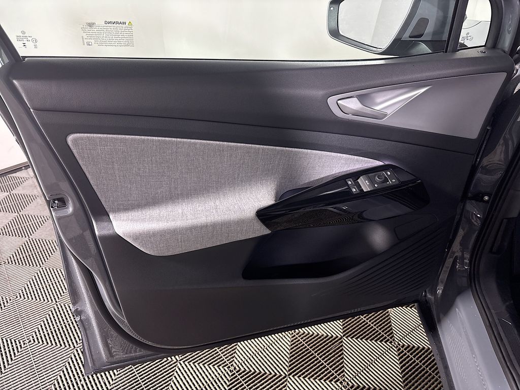 2025 Volkswagen ID.4 Pro